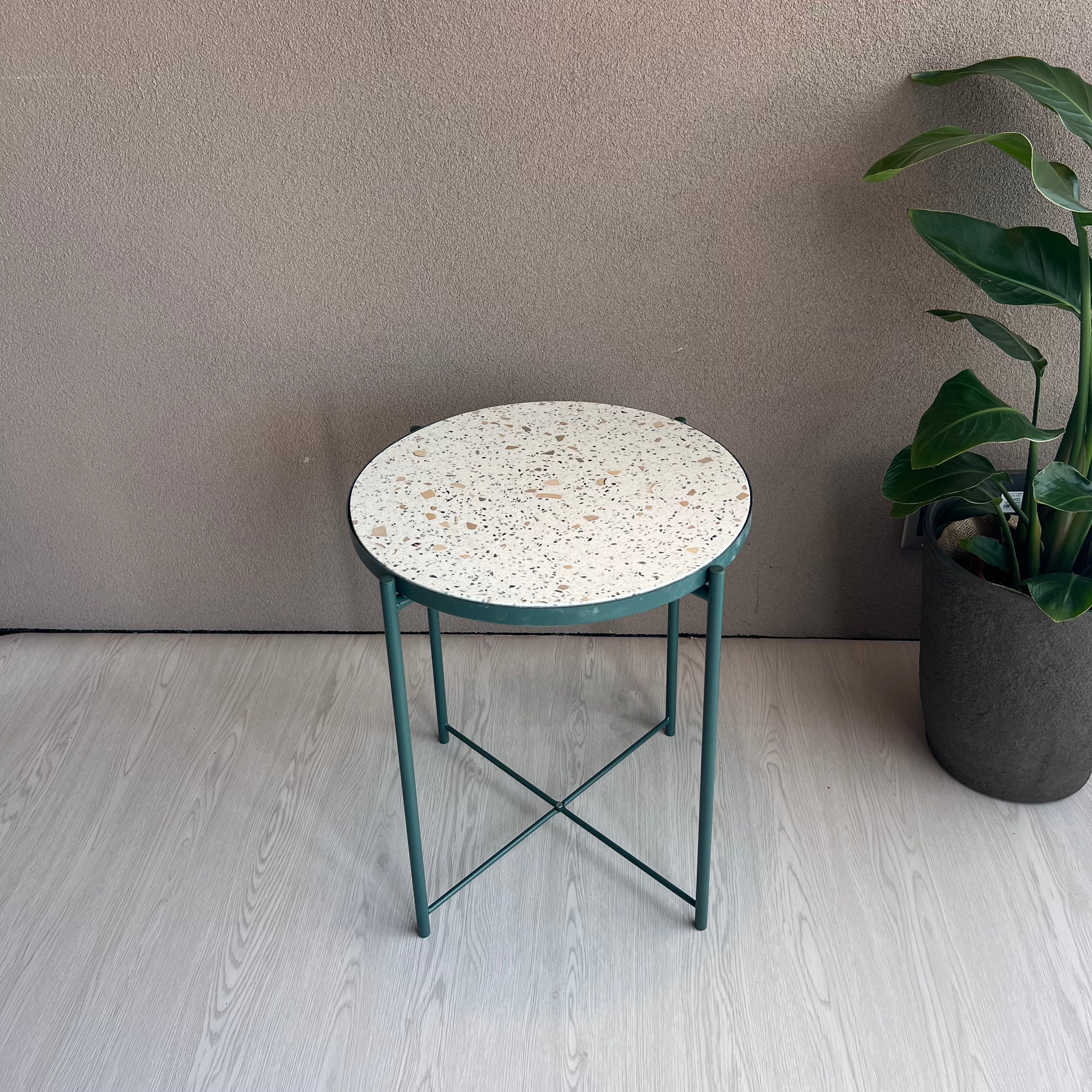 あきの家づくりコラボ商品/ビールストーン/サイドテーブル/petit Ant01 丸　直径45cm高さ53cm/ホワイト・グリーン・ベージュ