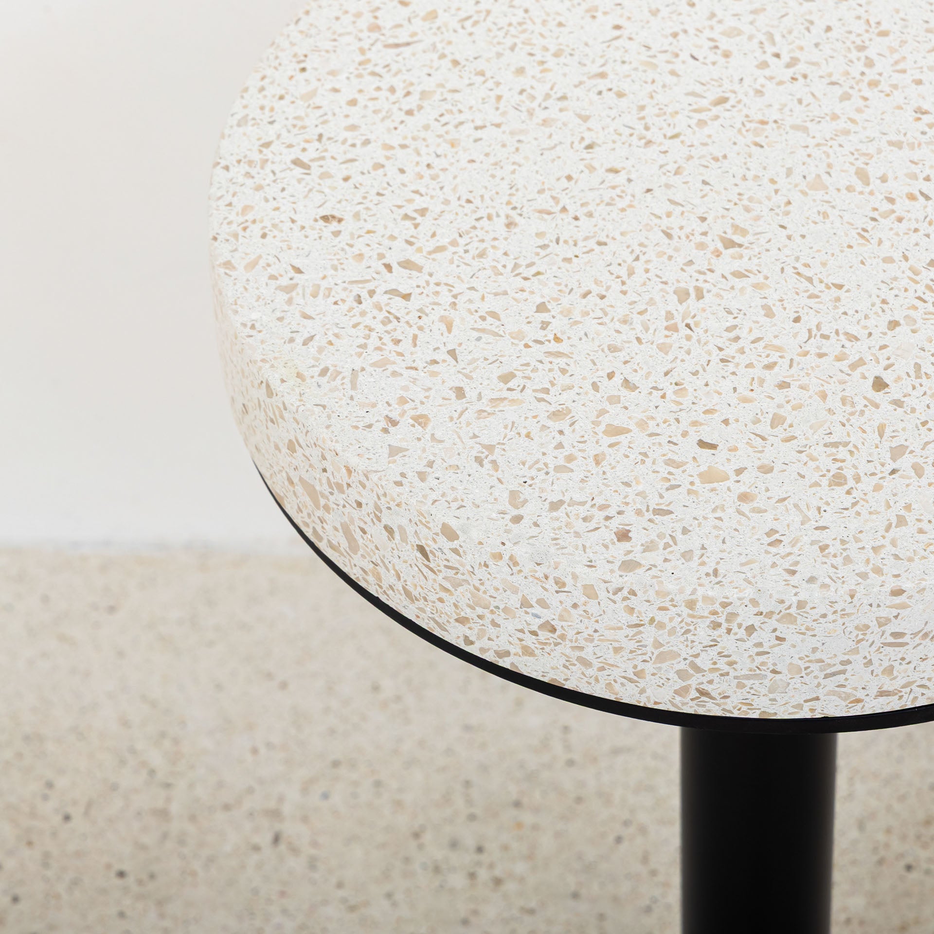 ビールストーン BEAL STONE サイドテーブル 丸 幅30cm Ant07