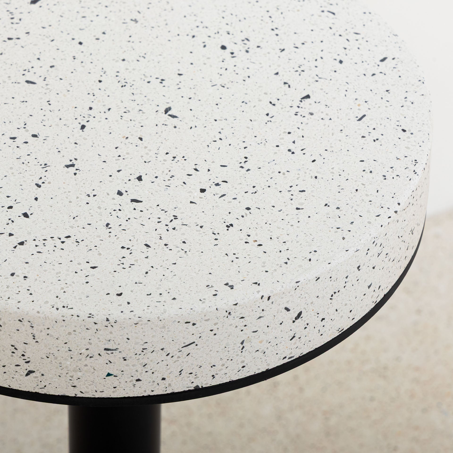 ビールストーン BEAL STONE サイドテーブル 丸 幅30cm Ant07